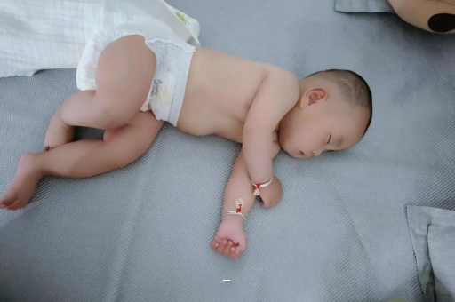 抚顺孕妇肚脐周围发青